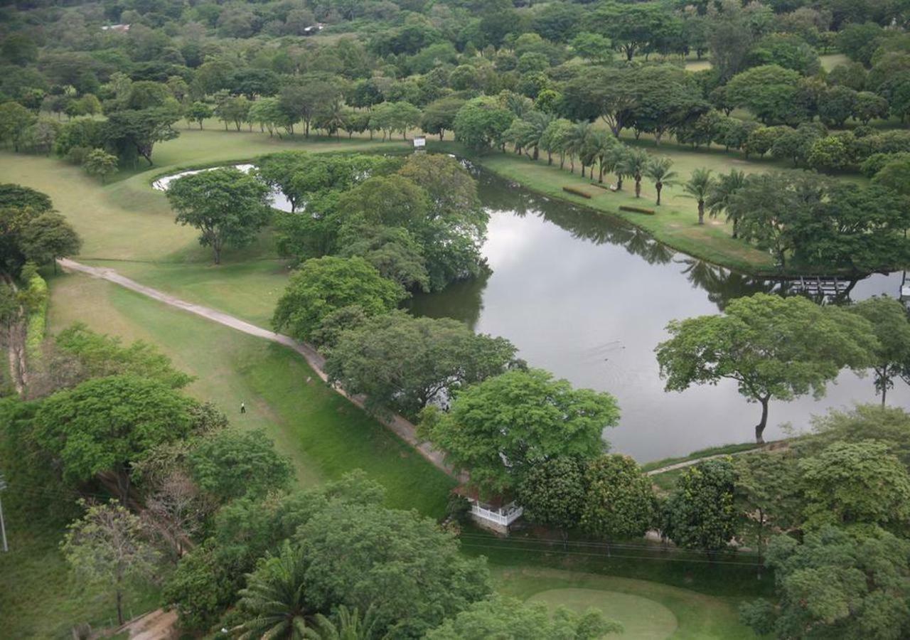 فندق نيفافي  Club Campestre De Neiva المظهر الخارجي الصورة